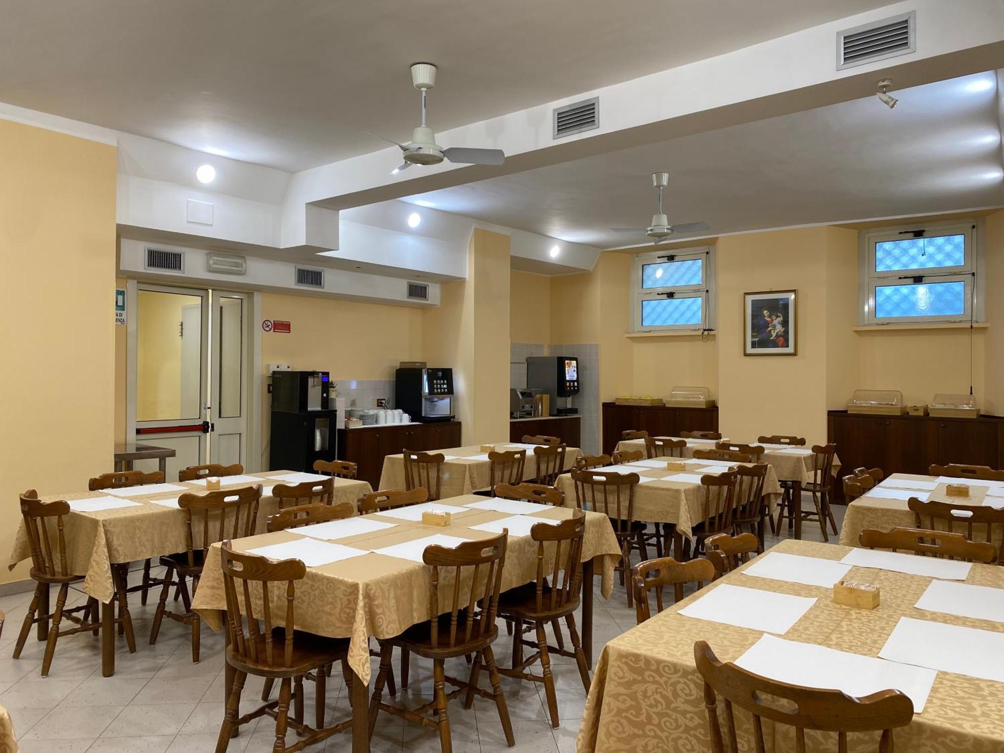 Frühstückspension Casa Per Ferie Suore Salesiane Dei Sacri Cuori Rom